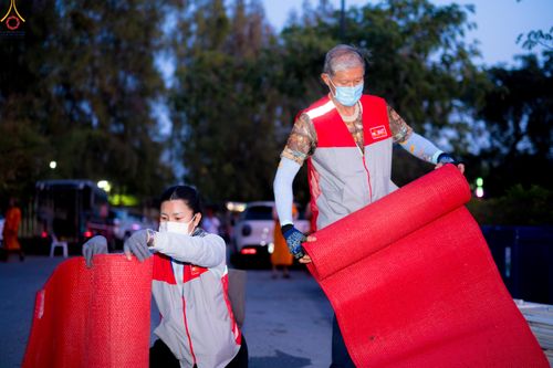 ภาพ No.296335:ภาพเบื้องหลังอาสาสมัครรวมใจ ชุดที่ 2 ในโครงการธรรมยาตรา กตัญญูบูชา มหาปูชนียาจารย์ พระมงคลเทพมุนี(สด จนฺทสโร) พระผู้ปราบมาร อนุสรณ์สถาน 7 แห่ง ปีที่ 14