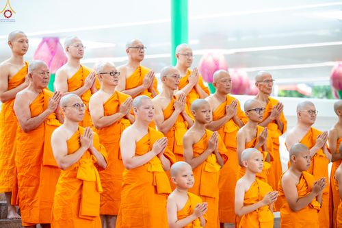ภาพ No.338864:วันที่ 11 กรกฎาคม พศ.2569 พิธีบรรพชาอุปสมบท โครงการอุปสมบทหมู่ธรรมทายาทนานาชาติ  IDOP รุ่นที่ 21 (ภาษาจีน)  จากประเทศจีน มาเลเซีย สิงคโปร์ และไต้หวัน , โครงการบรรพชาสามเณรโรงเรียนนานาชาติ รุ่นที่ 15