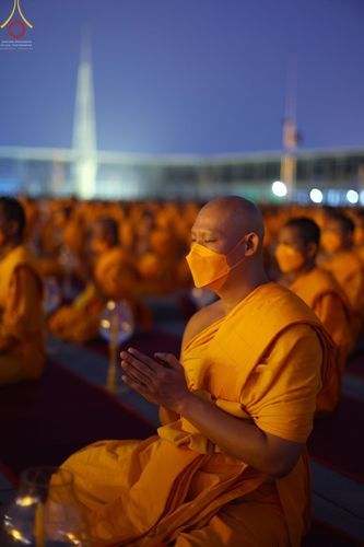 ภาพ No.75264:พิธีจุดประทีปถวายเป็นพุทธบูชา และบูชาธรรมมหาปูชนียาจารย์ ในโครงการธรรมยาตรากตัญญูบูชา มหาปูชนียาจารย์ พระมงคลเทพมุนี(สด จนฺทสโร) พระผู้ปราบมาร ปีที่ 11 ณ อนุสรณ์สถานลำดับที่ 7 สถานที่ขยายวิชชาธรรมกาย วัดพระธรรมกาย จ.ปทุมธานี วันที่ 31 มกราคม พ.ศ. 2566