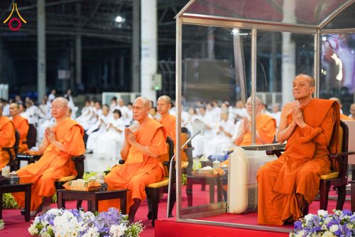 ภาพ No.316716:วันอาทิตย์ที่ 29 มีนาคม พ.ศ. 2569 พิธีทอดผ้าบังสุกุลและพิธีชำระร่าง โยมพ่อณรงค์ จินตมากุล  สิริอายุ 99 ปี 11 เดือน โยมบิดา พระครูปลัดรัตนวีรวัฒน์ (รังสฤษดิ์ อิทฺธิจินตโก) ที่ปรึกษาเจ้าคณะจังหวัดปทุมธานี เจ้าอาวาสวัดพระธรรมกาย  ณ ฌาปนสถานชั่วคราว ทางเข้า 