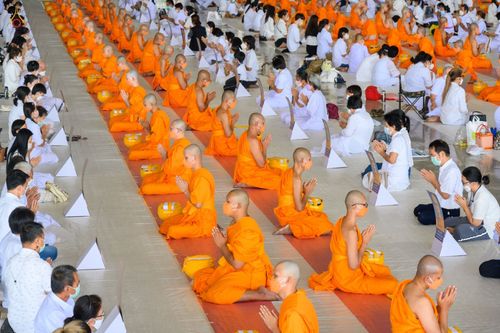 ภาพ No.44426:ประมวลภาพพิธีบรรพชา และพิธีถวายบาตร โครงการบวชภาคฤดูร้อน พ.ศ. 2565