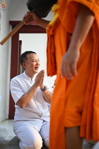 ภาพ No.295279:วันที่ 16 มกราคม พ.ศ. 2569 พิธีต้อนรับพระธรรมยาตรา อนุสรณ์สถานลำดับที่ 4 (ภาพชุดที่ 2) สถานที่เกิดด้วยกายธรรม ณ วัดโบสถ์บน ต.บางคูเวียง จ.นนทบุรี ในโครงการธรรมยาตรา กตัญญูบูชา มหาปูชนียาจารย์ พระมงคลเทพมุนี(สด จนฺทสโร) พระผู้ปราบมาร อนุสรณ์สถาน 7 แห่ง ปี