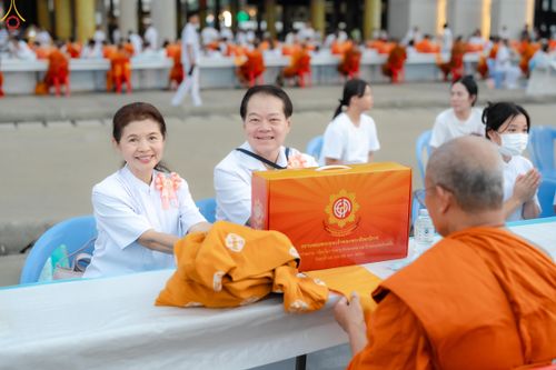 ภาพ No.324736:วันที่ 22 เมษายน พ.ศ.2569 (วันคุ้มครองโลก) บรรยากาศสาธุชน ในงานถวายมหาสังฆทาน 40,000 กว่าวัดทั่วประเทศ ณ ลานธรรม วัดพระธรรมกาย