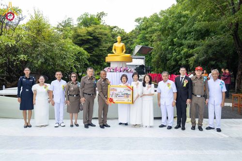 ภาพ No.351528:วันที่ 22 กันยายน พ.ศ. 2569  พิธีตักบาตรสามเณรธรรมทายาท โครงการบรรพชาพัฒนาคุณธรรม จริยธรรม  สำหรับนักเรียนนายสิบตำรวจ (นสต.) รุ่นที่ 16 ศูนย์ฝึกอบรมตำรวจภูธรภาค 1  ณ วัดพระพุทธบาทราชวรมหาวิหาร