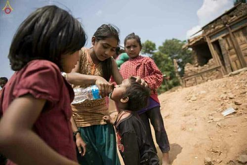 ภาพ No.16848:มูลนิธิธรรมกายช่วยเหลือผู้ประสบภัยแผ่นดินไหวที่ประเทศเนปาล