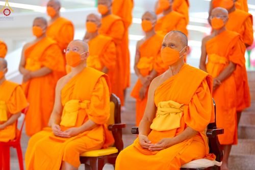 ภาพ No.51107:ประมวลภาพพิธีบรรพชาอุปสมบท โครงการบรรพชาอุปสมบทหมู่ รุ่นวันครูวิชชาธรรมกาย ปีพุทธศักราช 2565