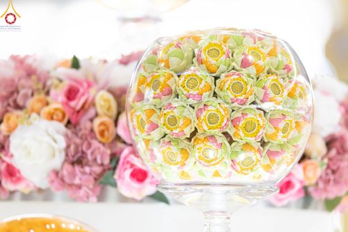 ภาพ No.105449:พิธีปฏิบัติธรรมและพิธีบูชาข้าวพระ ในวันจันทร์ที่ 1 มกราคม พ.ศ. 2567 ณ สภาธรรมกายสากล วัดพระธรรมกาย