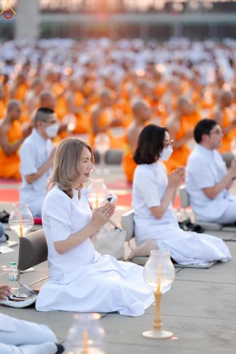 ภาพ No.307477:วันที่ 31 มกราคม พ.ศ. 2569 พิธีจุดประทีปธรรมถวายเป็นพุทธบูชา  และบูชาธรรมมหาปูชนียาจารย์ (ภาพชุดที่ 2) ณ วัดพระธรรมกาย ปทุมธานี ในโครงการธรรมยาตรา กตัญญูบูชา มหาปูชนียาจารย์ พระมงคลเทพมุนี(สด จนฺทสโร) พระผู้ปราบมาร อนุสรณ์สถาน 7 แห่ง ปีที่ 14