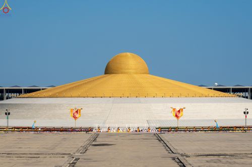 ภาพ No.306101:วันที่ 25 มกราคม พ.ศ. 2569 พิธีต้อนรับพระธรรมยาตรา วัดพระธรรมกาย(ภาพชุดที่ 4) ในโครงการธรรมยาตรา กตัญญูบูชา มหาปูชนียาจารย์ พระมงคลเทพมุนี(สด จนฺทสโร) พระผู้ปราบมาร อนุสรณ์สถาน 7 แห่ง ปีที่ 14