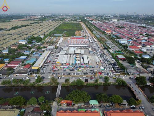 ภาพ No.49591:ประมวลภาพพิธีตักบาตรพระสงฆ์ 1,091 รูป เนื่องในวันแม่แห่งชาติ ณ ตลาดจัมโบ้ ชุดที่ 2