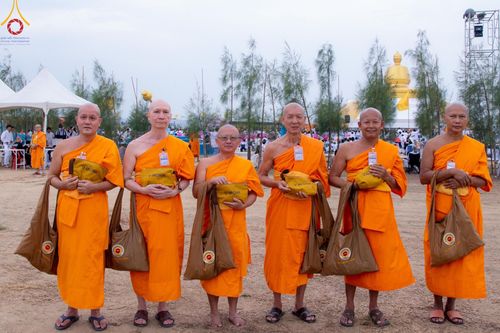 ภาพ No.121029:V.20 เป็นปลื้ม การเตรียมงาน เก็บงาน การรับบุญของเจ้าหน้าที่หน่วยงานต่างๆ เพื่อโครงการธรรมยาตรา กตัญญูบูชา มหาปูชนียาจารย์ พระมงคลเทพมุนี (สด จนฺทสโร) พระผู้ปราบมาร อนุสรณ์สถาน 7 แห่ง ปีที่ 12 ระหว่างวันที่ 2 - 31 มกราคม พ.ศ.2567