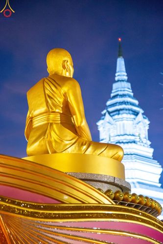 ภาพ No.201752:พิธีจุดประทีปถวายเป็นพุทธบูชา และบูชาธรรมมหาปูชนียาจารย์ ณ อาคารธรรมยาตรา กตัญญูบูชามหาปูชนียาจารย์ ตรงข้ามวัดปากน้ำภาษีเจริญ จ.กรุงเทพมหานคร ในโครงการธรรมยาตรา กตัญญูบูชา มหาปูชนียาจารย์ พระมงคลเทพมุนี(สด จนฺทสโร) พระผู้ปราบมาร อนุสรณ์สถาน 7 แห่ง