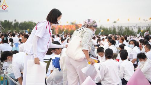 ภาพ No.119569:V.18 ทันทีม การเตรียมงาน เก็บงาน การรับบุญของเจ้าหน้าที่หน่วยงานต่างๆ เพื่อโครงการธรรมยาตรา กตัญญูบูชามหาปูชนียาจารย์ พระมงคลเทพมุนี (สด จนฺทสโร) พระผู้ปราบมาร อนุสรณ์สถาน 7 แห่ง ปีที่ 12 ระหว่างวันที่ 2 - 31 มกราคม พ.ศ.2567