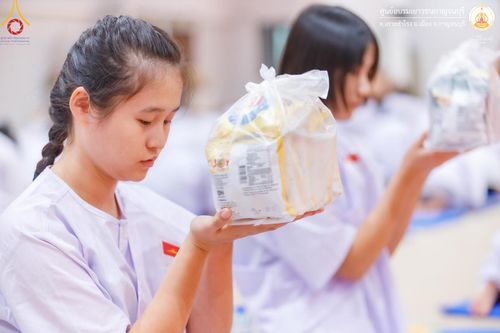 ภาพ No.158013:โครงการอบรมอุบาสก อุบาสิกาแก้ว  ตัวแทนทอดกฐิน 30,000 วัด ทั่วไทย บูชาธรรม 80 ปี หลวงพ่อธัมมชโย โซนตะวันตก 6 จังหวัด รุ่นที่ 3 ระหว่างวันที่ 20-22 กันยายน พ.ศ. 2567 ณ ศูนย์อบรมเยาวชนกาญจนบุรี