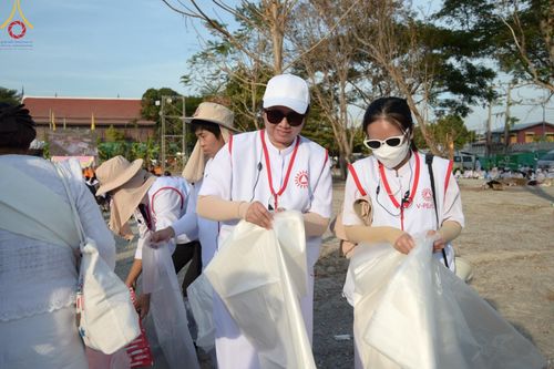 ภาพ No.204200:V.52 สารพัดV สารพัดดี ที่วัดสองพี่น้อง ในโครงการธรรมยาตรา กตัญญูบูชา มหาปูชนียาจารย์ พระมงคลเทพมุนี(สด จนฺทสโร) พระผู้ปราบมาร อนุสรณ์สถาน 7 แห่ง ปีที่ 13 ระหว่างวันที่ 2-31 มกราคม พ.ศ. 2568