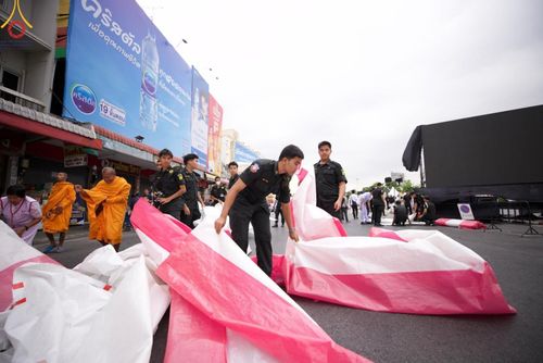 ภาพ No.126953:V.30 เต็มที่ เพื่อโคราช การเตรียมงาน ปฏิบัติงาน และเก็บงาน ของเจ้าหน้าที่หน่วยงานต่างๆ ทุกภาคส่วน เพื่อพิธีทำบุญเมืองนครราชสีมา ฉลอง 556 ปี ตักบาตรพระ 10,000 รูป ในวันเสาร์ที่ 2 มีนาคม พ.ศ.2567 ณ อนุสาวรีย์ท้าวสุรนารี จ.นครราชสีมา จัดโดย คณะสงฆ์จังหวัดนค