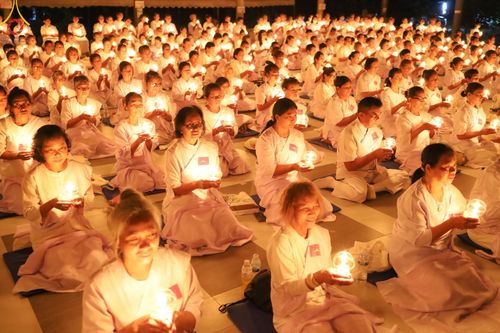 ภาพ No.158455:โครงการอบรมอุบาสก อุบาสิกาแก้ว  ตัวแทนทอดกฐิน 30,000 วัด ทั่วไทย บูชาธรรม 80 ปี หลวงพ่อธัมมชโย ระหว่างวันที่ 20-22 กันยายน พ.ศ. 2567 ณ จังหวัดบุรีรัมย์ รุ่นที่ 3