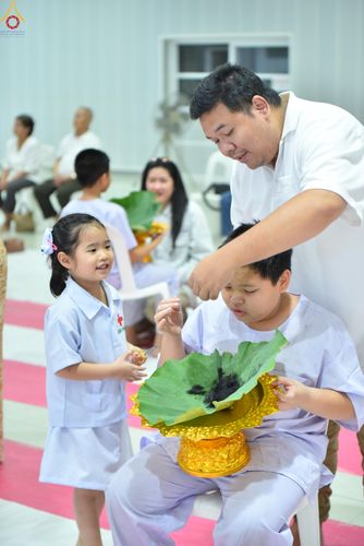 ภาพ No.316810:วันเสาร์ที่ 28 มีนาคม พ.ศ.2569 พิธีปลงผมนาคธรรมทายาท โครงการสามเณรยุวธรรมทายาท รุ่นที่ 34 โครงการสามเณรมัชฌิมธรรมทายาท รุ่นที่ 30 ณ มหารัตนวิหารคด 13 วัดพระธรรมกาย