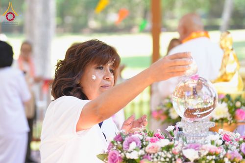 ภาพ No.321643:วันอาทิตย์ที่ 12 เมษายน พ.ศ.2569 กิจกรรมงานบุญวันสงกรานต์ (ตักบาตร ขอขมาพ่อแม่ สรงน้ำพระ รดน้ำขอพร) ณ วัดพระธรรมกายจอร์เจีย ประเทศสหรัฐอเมริกา