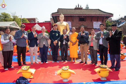 ภาพ No.77588:พิธีตัดปอยผมและปลงผมนาคธรรมทายาท ในโครงการบรรพชาสามเณรหมู่ ประเทศเนปาล วันที่ 11 มีนาคม พ.ศ.2566