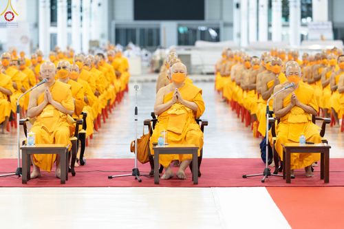 ภาพ No.83620:พิธีวางแผ่นจารึกชื่อและพิธีวางพวงมาลัยสักการะพระประธาน วันอาทิตย์ที่ 16 กรกฎาคม พ.ศ. 2566 ณ รัตนบัลลังก์ สภาธรรมกายสากล วัดพระธรรมกาย