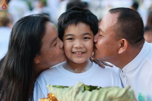 ภาพ No.78528:พิธีตัดปอยผม โครงการหน่อแก้วเปรียญธรรมรุ่นที่ 11  วันที่ 26 มีนาคม พ.ศ.2566  ณ หมู่กุฏิสามเณร อาคารค่ายจองแชมป์ วัดพระธรรมกาย