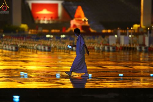 ภาพ No.52655:ประมวลภาพวันคล้ายวันเกิดครบรอบ 138 ปี พระมงคลเทพมุนี (สด จนฺทสโร) พระผู้ปราบมาร ชุดที่ 2