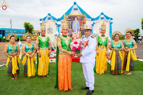 ภาพ No.49612:ประมวลภาพพิธีตักบาตรพระสงฆ์ 1,091 รูป เนื่องในวันแม่แห่งชาติ ณ ตลาดจัมโบ้ ชุดที่ 2