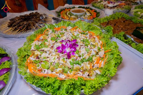 ภาพ No.306332:วันที่ 30 มกราคม พ.ศ. 2569 พิธีถวายภัตตาหารเป็นสังฆทาน แด่พระธรรมยาตรา ณ วัดพระธรรมกาย  จังหวัดปทุมธานี ในโครงการธรรมยาตรา กตัญญูบูชา มหาปูชนียาจารย์ พระมงคลเทพมุนี(สด จนฺทสโร) พระผู้ปราบมาร อนุสรณ์สถาน 7 แห่ง ปีที่ 14