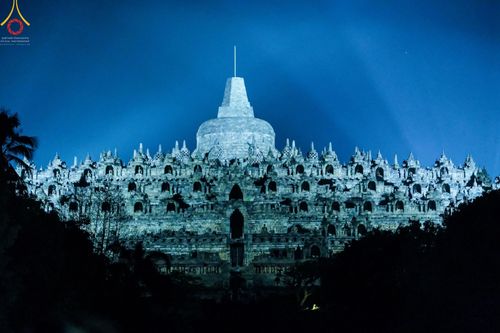 ภาพ No.46602:พิธีจุดโคมวิสาขประทีป วันวิสาขบูชา พ.ศ. 2565 ณ ประเทศอินโดนีเซีย