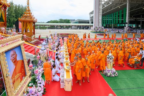 ภาพ No.48978:ประมวลภาพพิธีพระราชทานเพลิงศพ พระสุธรรมญาณวิเทศ (สุธรรม สุธมฺโม)