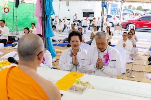 ภาพ No.289827:วันที่ 8 มกราคม พ.ศ. 2569 พิธีถวายภัตตาหารเป็นสังฆทาน แด่พระธรรมยาตรา ณ อนุสรณ์สถานคลองบางนางแท่น อ.สามพราน จ.นครปฐม ในโครงการธรรมยาตรา กตัญญูบูชา มหาปูชนียาจารย์ พระมงคลเทพมุนี(สด จนฺทสโร) พระผู้ปราบมาร อนุสรณ์สถาน 7 แห่ง ปีที่ 14