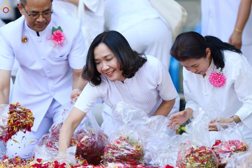 ภาพ No.306074:วันที่ 25 มกราคม พ.ศ. 2569 พิธีต้อนรับพระธรรมยาตรา วัดพระธรรมกาย(ภาพชุดที่ 4) ในโครงการธรรมยาตรา กตัญญูบูชา มหาปูชนียาจารย์ พระมงคลเทพมุนี(สด จนฺทสโร) พระผู้ปราบมาร อนุสรณ์สถาน 7 แห่ง ปีที่ 14