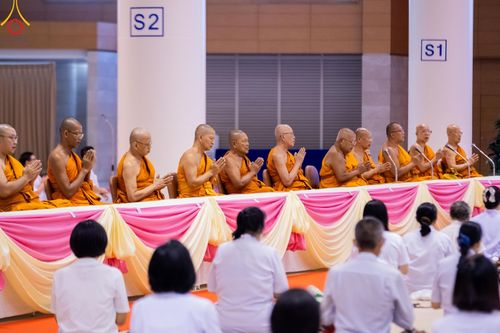 ภาพ No.57957:พิธีมุทิตาสักการะพระสังฆาธิการ ผู้ที่ได้รับพระราชทานเลื่อนและตั้งสมณศักดิ์ ปีพุทธศักราช 2567 วันอาทิตย์ที่ 28 เมษายน พ.ศ. 2567 ณ วัดพระธรรมกาย จ.ปทุมธานี