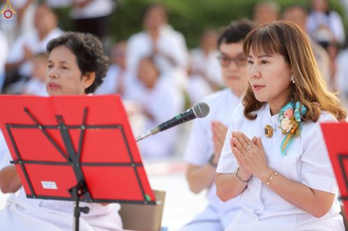 ภาพ No.235153:วันอาทิตย์ที่ 27 กรกฎาคม พ.ศ. 2568 พิธีตักบาตรพระ1,000 รูป ทำบุญเมืองพัทลุง ประธานสงฆ์ พระปริยัติวชิโรดม  เจ้าคณะจังหวัดพัทลุง ประธานฆราวาส นายรัฐศาสตร์ ชิดชู  ผู้ว่าราชการจังหวัดพัทลุง