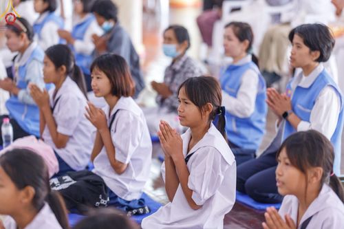 ภาพ No.195762:พิธีทอดผ้าป่าทำนุบำรุงศาสนสถาน ณ วัดตรีพาราสีมาเขต ต.สามเมือง อ.ลาดบัวหลวง จ.พระนครศรีอยุธยา ในโครงการธรรมยาตรา กตัญญูบูชา มหาปูชนียาจารย์ พระมงคลเทพมุนี(สด จนฺทสโร) พระผู้ปราบมาร อนุสรณ์สถาน 7 แห่ง ปีที่ 13 วันที่ 13 มกราคม พ.ศ. 2568