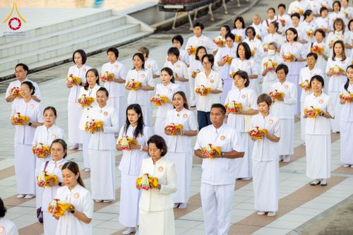 ภาพ No.276611:วันเสาร์ที่ 6 ธันวาคม  พ.ศ. 2568 พิธีเวียนประทักษิณและพิธีวันทาเจดีย์ โครงการอุปสมบทบูชาธรรมมหาปูชนียาจารย์ ประจำปี พ.ศ.2568 โครงการบวชพระนานาชาติ AEC และ WAB รุ่น CEO (นักบริหาร) รุ่นที่ 5 ณ มหาธรรมกายเจดีย์ วัดพระธรรมกาย