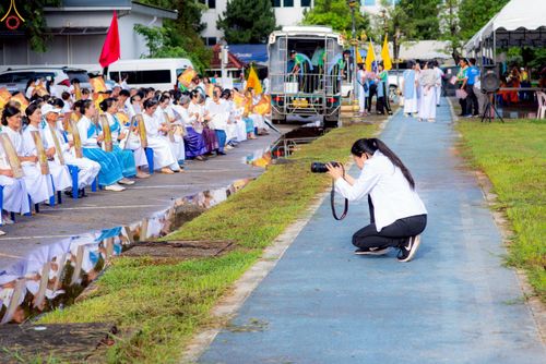 ภาพ No.239759:วันที่ 16-17 สิงหาคม พ.ศ. 2568 การปฏิบัติหน้าที่ของเจ้าหน้าที่ทุกสถานะ เพื่องานพิธีอัญเชิญรูปเหมือนพระมงคลเทพมุนี (สด จันทสโร) และพิธีกดปุ่มอัญเชิญรูปเหมือน พระมงคลเทพมุนี (สด จันทสโร) ณ มหาวิหารแก้วพระมงคลเทพมุนี ศูนย์ปฏิบัติธรรมแก้วเมืองเลย จ.เลย