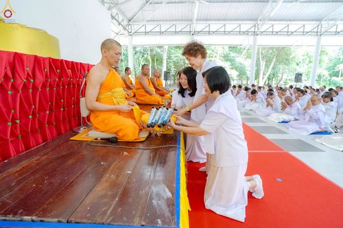 ภาพ No.247865:วันที่ 19-21 กันยายน พ.ศ. 2568 โครงการอบรมอุบาสิกาแก้ว รุ่นที่ 2 ณ ศูนย์ปฏิบัติธรรมจังหวัดบุรีรัมย์