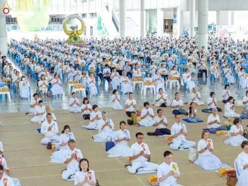 ภาพ No.240078:วันเสาร์ที่ 23 สิงหาคม พ.ศ. 2568 (วันพระ แรม 14 ค่ำ เดือน 9) พิธีบุพเปตพลี ครั้งที่ 169 ร่วมอุทิศบุญแด่หมู่ญาติที่ล่วงลับไปแล้ว และสืบทอดอายุพระพุทธศาสนา ณ หอฉันคุณยายอาจารย์ฯ วัดพระธรรมกาย