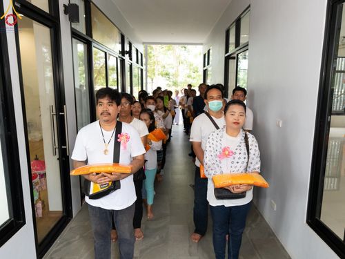 ภาพ No.162909:โครงการกฐินสามัคคีทั่วไทย 30,000 วัด บูชาธรรม 80 ปี หลวงพ่อธัมมชโย โดย คณะศิษยานุศิษย์วัดพระธรรมกาย ณ ศูนย์ปฎิบัติธรรมจันทบุรี วันที่ 18 ตุลาคม พ.ศ. 2567