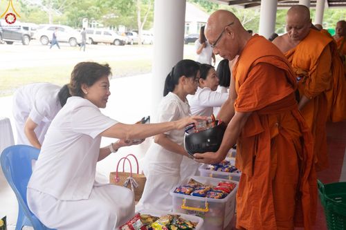 ภาพ No.142151:พิธีถวายสังฆทานแด่คณะสงฆ์ 323 วัด ปีที่ 20 ครั้งที่ 170 , พิธีมอบกองทุนหนุนแรงใจช่วยครูใต้ ปีที่ 17 ครั้งที่ 135 และพิธีทำบุญอุทิศส่วนกุศลให้ผู้วายชนม์ วันเสาร์ที่ 22 มิถุนายน พ.ศ.2567 ณ ศูนย์ปฏิบัติธรรมภาคใต้ อ.บางกล่ำ จ.สงขลา