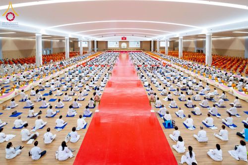 ภาพ No.272873:วันอาทิตย์ที่ 23 พฤศจิกายน พ.ศ.2568 พิธีมุทิตาสักการะ พระมหาเถระและพระเถระ ประจำปีพุทธศักราช 2568 ณ ห้องแก้วสารพัดนึก 2 สภาธรรมกายสากล  วัดพระธรรมกาย