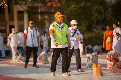 ภาพ No.115776:V.15 สามัคคี การเตรียมงาน เก็บงาน การรับบุญของเจ้าหน้าที่หน่วยงานต่างๆ เพื่อโครงการธรรมยาตรา กตัญญูบูชามหาปูชนียาจารย์ พระมงคลเทพมุนี (สด จนฺทสโร) พระผู้ปราบมาร อนุสรณ์สถาน 7 แห่ง ปีที่ 12 ระหว่างวันที่ 2 - 31 มกราคม พ.ศ.2567