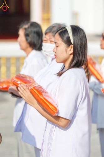 ภาพ No.189574:พิธีทอดผ้าป่าทำนุบำรุงศาสนสถาน ในโครงการธรรมยาตรา กตัญญูบูชา มหาปูชนียาจารย์ พระมงคลเทพมุนี(สด จนฺทสโร) พระผู้ปราบมาร อนุสรณ์สถาน 7 แห่ง ปีที่ 13 ณ วัดสองพี่น้อง ต.ต้นตาล อ.สองพี่น้อง จ.สุพรรณบุรี วันที่ 5 มกราคม พ.ศ. 2568