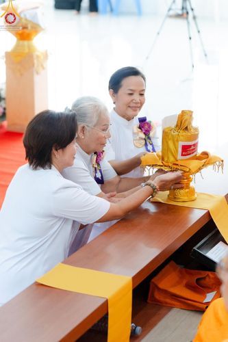 ภาพ No.145794:พิธีทอดผ้าป่าสมทบกฐิน ครั้งที่ 2  และพิธีฉลองอาคารที่พักสงฆ์ ณ ศูนย์ปฏิบัติธรรม ธรรมธารา สายไหม วันเสาร์ที่ 20 กรกฎาคม พ.ศ. 2567