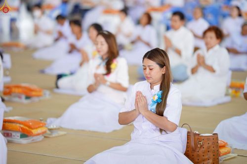 ภาพ No.229679:วันที่ 25 มิถุนายน พ.ศ. 2568 (แรม 15 ค่ำ เดือน 7) พิธีบุพเปตพลี ครั้งที่ 166 ร่วมอุทิศบุญแด่หมู่ญาติที่ล่วงลับไปแล้ว และสืบทอดอายุพระพุทธศาสนา ณ หอฉันคุณยายอาจารย์ฯ วัดพระธรรมกาย