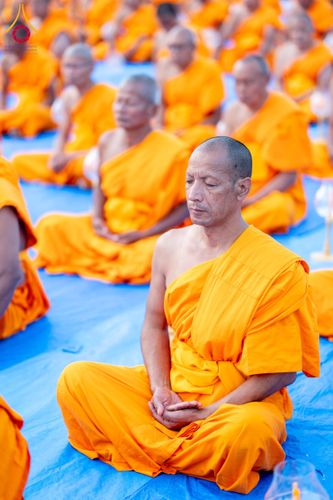 ภาพ No.132345:พิธีจุดโคมประทีปถวายเป็นพุทธบูชา ในโครงการบรรพชา 1,250 รูป ณ แดนประสูติ สวนลุมพินี ประเทศเนปาล วันที่ 17 มีนาคม พ.ศ. 2567