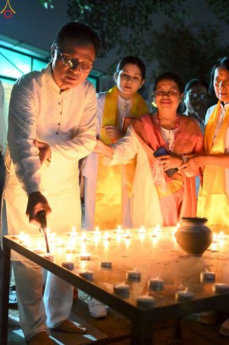 ภาพ No.263455:วันที่ 17 ตุลาคม พ.ศ. 2568 ทอดกฐินสมทบวัดต่างประเทศ ณ ศูนย์เผยแผ่พุทธรัตนะ กรุงเดลลี ประเทศอินเดีย 