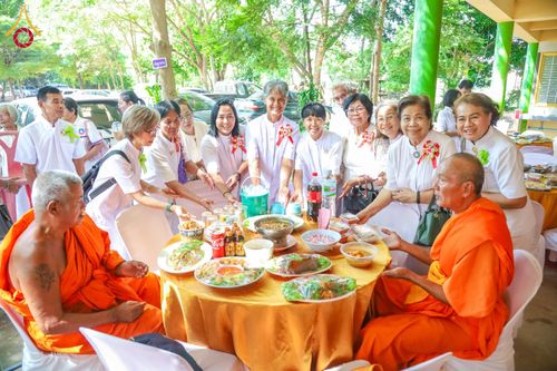 ภาพ No.181252:พิธีบรรพชาอุปสมบท ณ วัดเกาะแก้วประชานุรักษ์ ต.ชัยนาม อ.วังทอง จ.พิษณุโลก ในโครงการบรรพชาอุปสมบท บูชาธรรมมหาปูชนียาจารย์ วันที่ 8 ธันวาคม พ.ศ. 2567